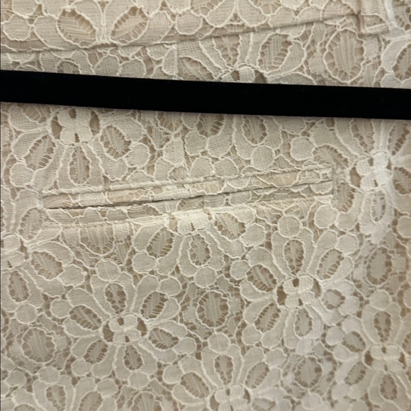 New! ANN TAYLOR LOFT lace shorts 2 - Picture 6 of 11